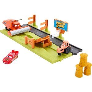👉Disney and Pixar Cars Playset with 3 Toy Vehicles & 2 Ways to Play Frank Escape